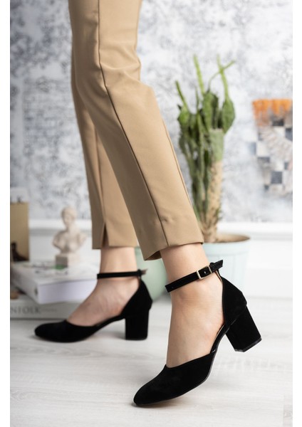 7 Punt Karnıyarık Siyah Süet Stiletto
