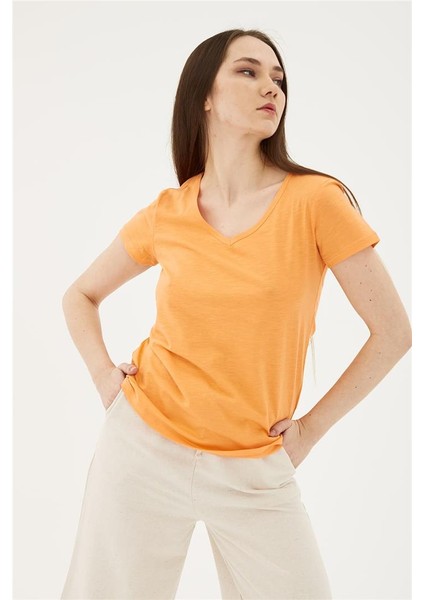 V Yaka T-Shirt Coral / Coral modelleri