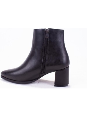 Dagoster DZA07-998700 Siyah Klasik Topuklu Kadın Bot