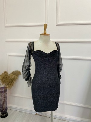 Janes Kadın Kollar Tül Detaylı Simli Mini Kadife Elbise
