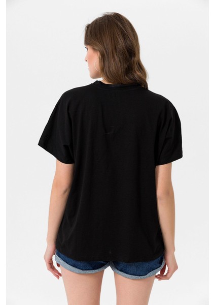 Kadın Bisiklet Yaka Oversize T-Shirt