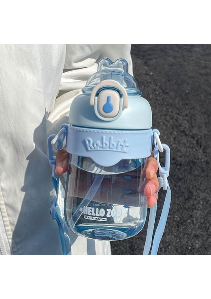 620ML Taşınabilir Hasır Plastik Su Şişesi (Yurt Dışından)