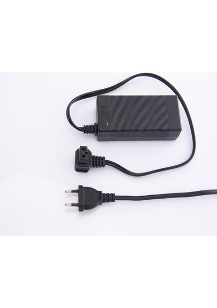 Oto Buzdolabı Adaptörü 220VOLT/12V 5A Dönüştürücü 60WATT