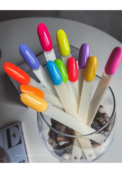 Kalıcı Oje Neon Hype Serisi 575 - 8 ml fırsatları