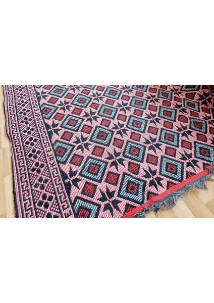 Başaran Tekstil 7,5m2 Makine Dokuması Baklava Desenli Kilim