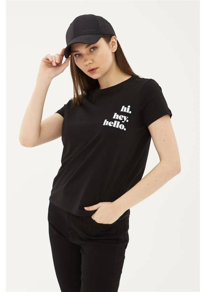 23Y0683K1 Kadın T-Shirt Siyah fırsatları