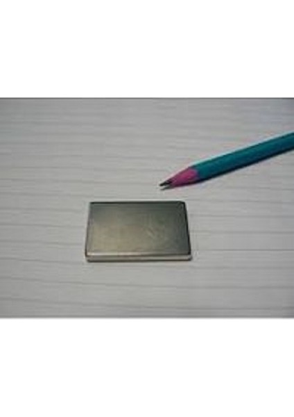 40 x 25 x 5 mm Boy:40,en:25 ,kalınlık :5 Köşeli Neodyum Mıknatıs