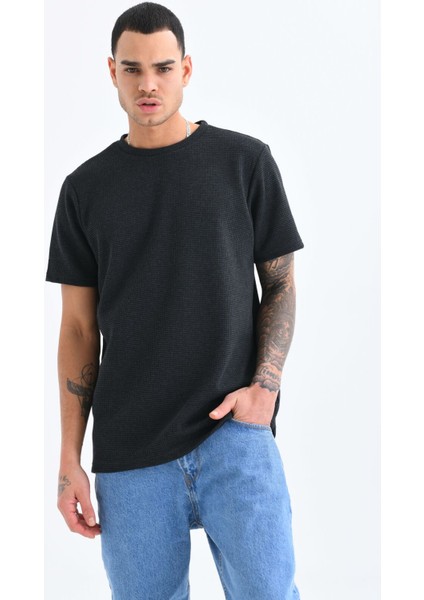 Erkek Antrasit Bisiklet Yaka Waffle Kumaş T-Shirt fırsatları