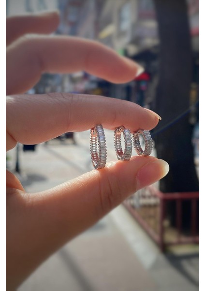 Gümüş Baget Taşlı Iç Çapı 12 mm Halka Küpe DY78E51