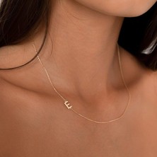 Nida Jewelry 925 Ayar Gümüş Yan Harf Kolye