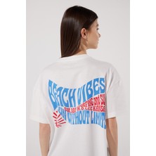 Lee Loose Fit Rahat Kesim Pamuk Bisiklet Yaka Kırık Beyaz Tişört10