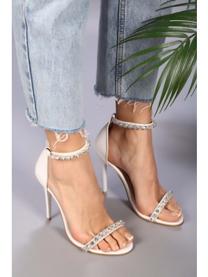 Shoeberry Kadın Penol Beyaz Cilt Taşlı Tek Bantlı Topuklu Ayakkabı10