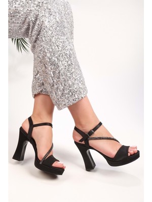 Shoeberry Kadın Lili Siyah Saten Taşlı Platform Topuklu Ayakkabı