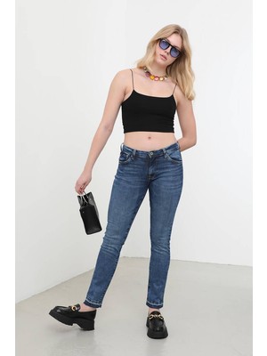 Blue White Kadın Paça Detaylı Likralı Slim Fit Jean Pantolon Mavi