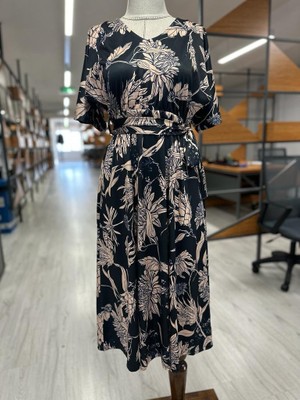 Gülseç Store Kadın Çiçek Baskılı Örme Krep Kumaş Beli Kuşaklı Kısa Kollu Elbise