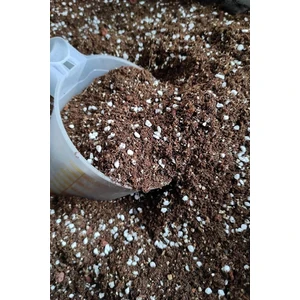 Bahçe Fide Çiçek Çimlendirme Toprağı 10 Lt Özel Karışım Toprak Karışımı
