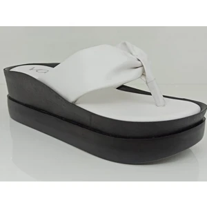 Kadın Voga 258300 Dolgu Topuk Parmak Arası Terlik Yaz Sezonu İçin Hafif ve Konforlu