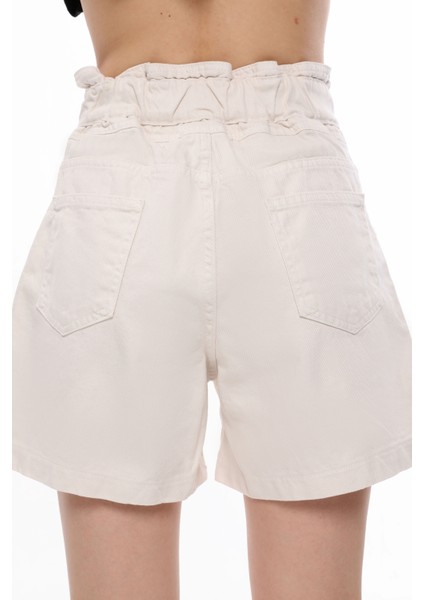 Kadın Beli Kemerli Yüksek Bel Krem Renk Kot Şort10 fırsatları