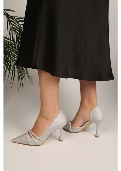Kadın Aern Gümüş Saten Taşlı Topuklu Ayakkabı Stiletto10 fırsatları