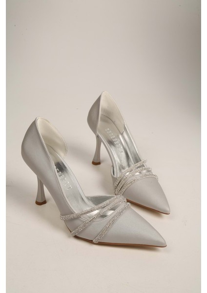 Kadın Aern Gümüş Saten Taşlı Topuklu Ayakkabı Stiletto10 indirimleri
