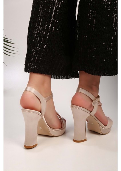 Kadın Lili Ten Saten Taşlı Platform Topuklu Ayakkabı10 modelleri