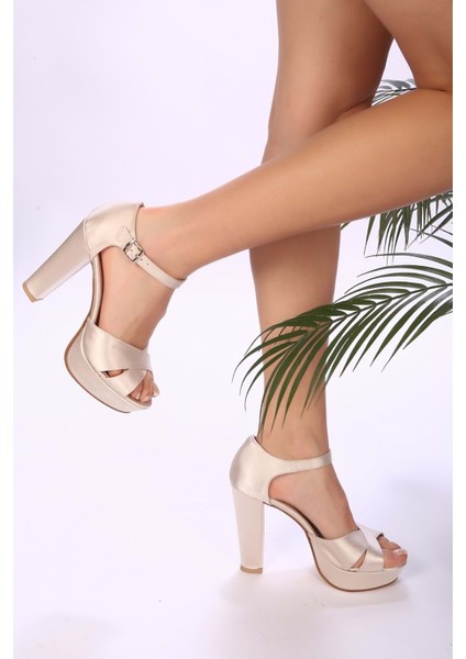 Kadın Pi Tolla Ten Saten Platform Topuklu Ayakkabı