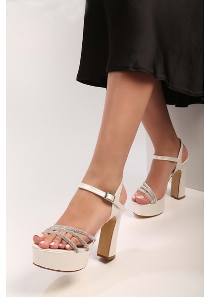 Kadın Pien Sedef Saten Taşlı Platform Topuklu Ayakkabı
