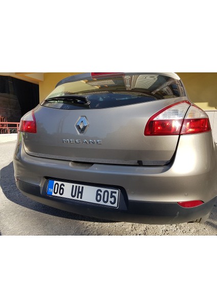 Renault Megane 3 Hb Formlu Krom Bagaj Alt Çıtası 2010-2016