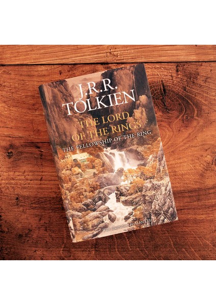 The Fellowship Of The Ring: Illustrated Edition fırsatları