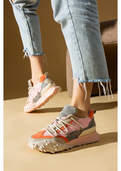 Yeni Sezon Kalın Taban Bağcıklı Moda Kadın Sneakers 36-144-23 fırsatları