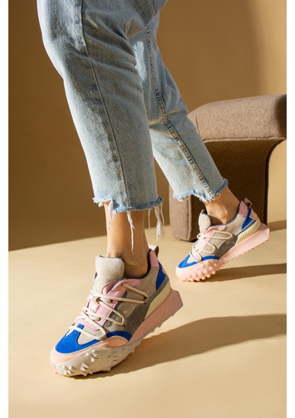 Yeni Sezon Kalın Taban Bağcıklı Moda Kadın Sneakers 36-144-23 indirimleri