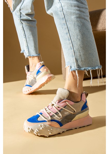 Yeni Sezon Kalın Taban Bağcıklı Moda Kadın Sneakers 36-144-23 fiyatları