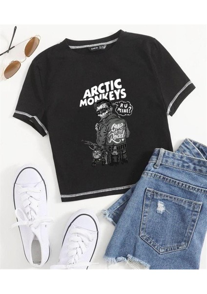Arctic Monkeys 'R U Mine' Baskılı Ters Dikiş Siyah Crop fiyatları