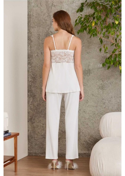 2810 Kadın Ekru Dantelli Penye Sabahlıklı Pijama Takımı