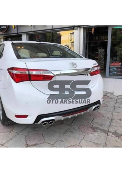 Toyota Corolla 2013-2018 Difüzör Arka Tampon Eki 4 Egzoz Çıkışlı Gri Reflektörlü