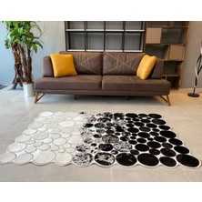 Dericibey Siyah ve Beyaz Doğal Dana Derisi Puantiyeli Halı 200 x 300 cm