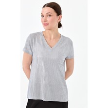 Desen Triko Kadın V Yaka Cepli Penye T-Shirt Gri
