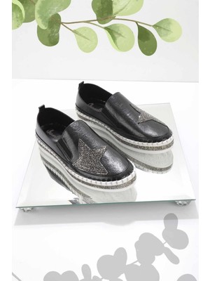 Bambi Siyah Platin  Kadın Casual Ayakkabı K01309215609