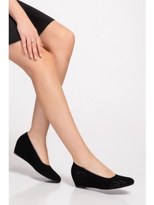 Akgün Terlik Kadın Siyah Nubuk Taş Detaylı Ev Ayakkabısı