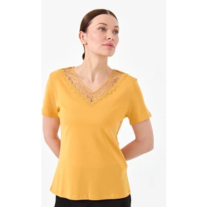 Desen Triko Kadın V Yaka Yakası Dantelli T-Shirt Hardal
