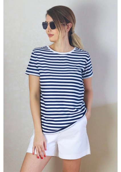 Kadın Lacivert Beyaz Çizgili Basic T-Shirt