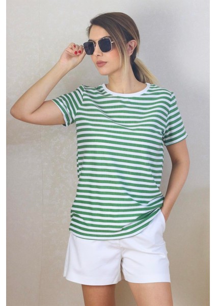 Kadın Yeşil Beyaz Çizgili Basic T-Shirt