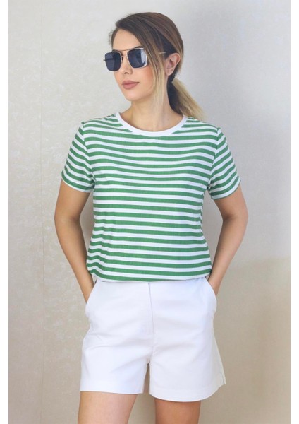 Kadın Yeşil Beyaz Çizgili Basic T-Shirt