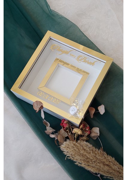 Ledli 25X25 cm Fotoğraf Bölümlü Beyaz Gold Renk Verda Anı Çerçevesi-6 cm Derinlikli Anı Çerçevesi