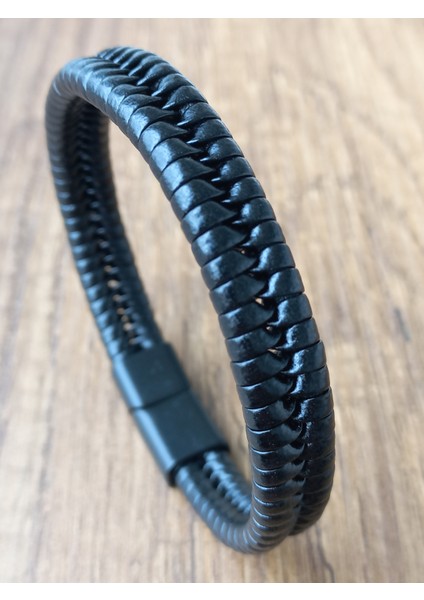 Sarmalı Siyah Deri Bileklik