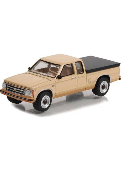1:64 Blue Collar 1983 Chevrolet S-10 Durango Model Araba fiyatları