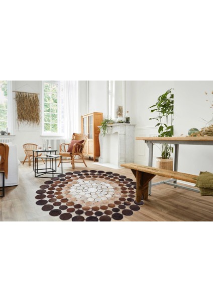 Yuvarlak Krem Kahverengi Dana Derisi Puantiyeli Halı 150 x 150 Cm