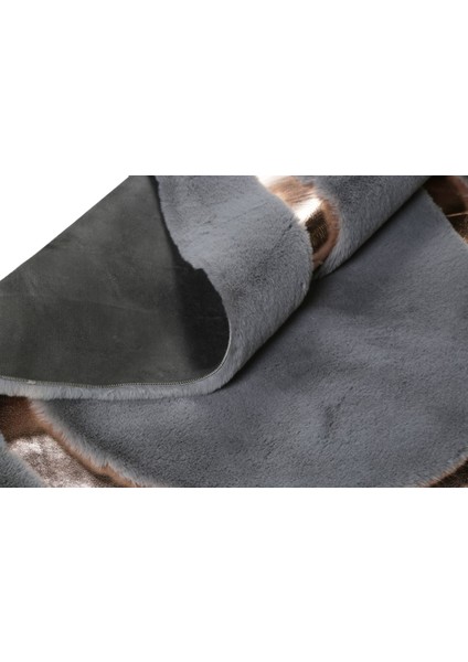 Bronz Varaklı Gri Peluş Halı 80 x 150 Cm