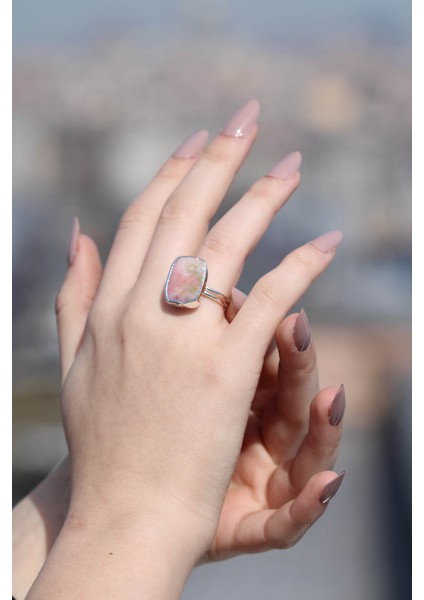 Pembe Opal Oval Model Gümüş Kaplama Ayarlanabilir Doğal Taş Yüzük