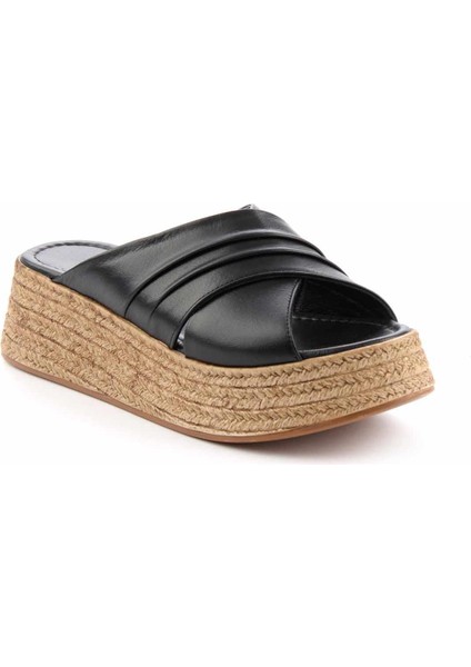 Siyah Deri Kadın Terlik K04290023003 modelleri